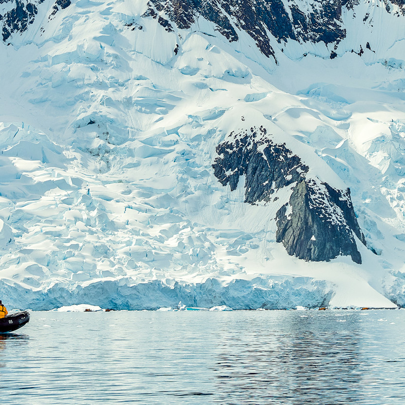 Antarctic Explorer: Discovering the 7th Continent