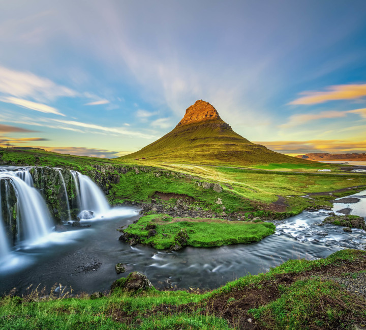 Iceland Circumnavigation: Mountains, Volcanoes and Waterfalls