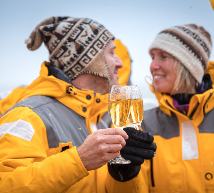 Antarctica by Helicopter: Crossing the Circle and the Peninsula