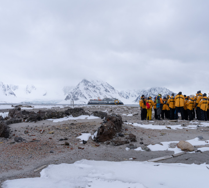Svalbard in Spring: Sea Ice, Pristine Snow and Wildlife