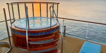 OEX Jacuzzi