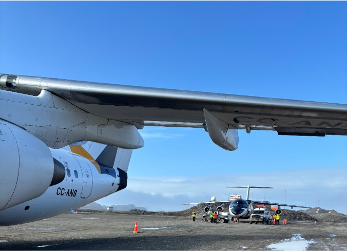 Planes landed on King George Island. 