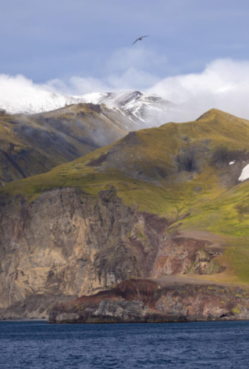 The Lilliehöök Glacier: A Frozen Giant Shaped by Millennia of Arctic Ice 